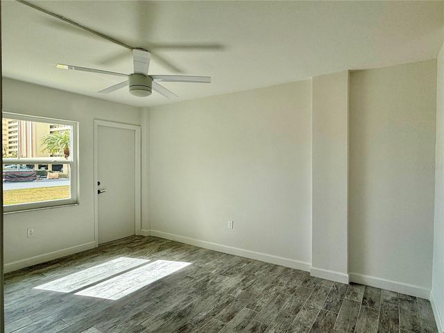 4650 COVE CIRCLE 108, St Petersburg, FL 33708