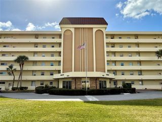 4650 COVE CIRCLE 108, St Petersburg, FL 33708