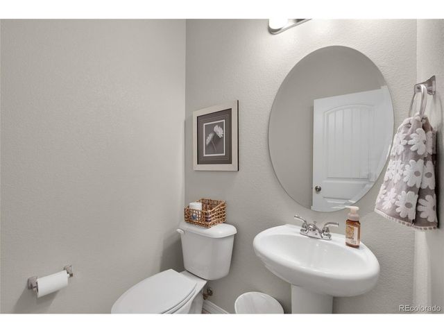 9033 Yellowtail Way, Colorado Springs, CO 80908