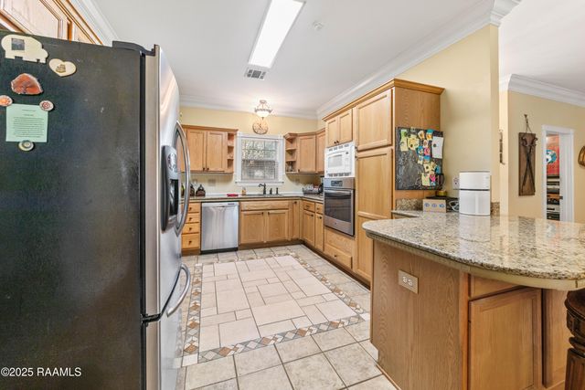 201 Kurzweg Drive, Lafayette, LA 70508