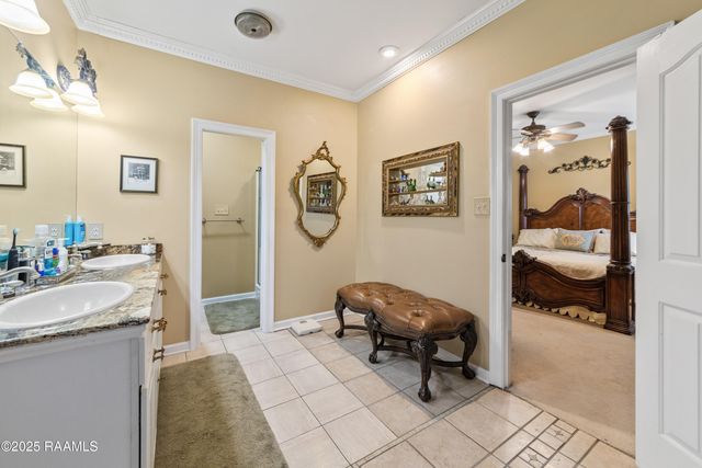 201 Kurzweg Drive, Lafayette, LA 70508