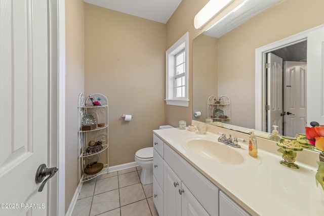 201 Kurzweg Drive, Lafayette, LA 70508