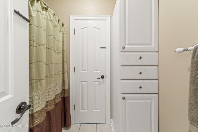 201 Kurzweg Drive, Lafayette, LA 70508