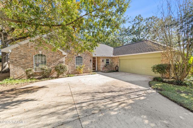 201 Kurzweg Drive, Lafayette, LA 70508