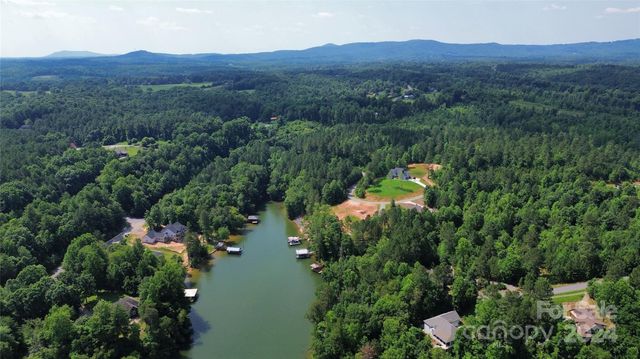 1545 Lake Vista Drive NE, Connelly Springs, NC 28612