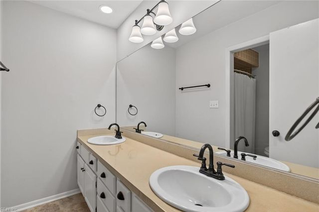 2208 Brushwood TER, Virginia Beach, VA 23456