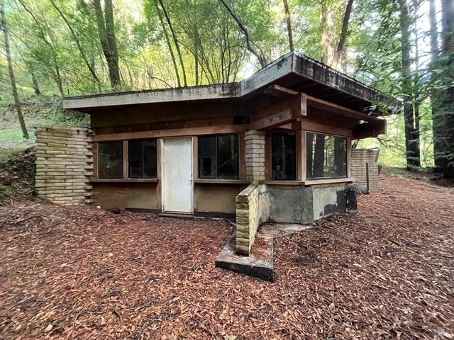 1355 Nicasio Valley Rd, Nicasio, CA 94946