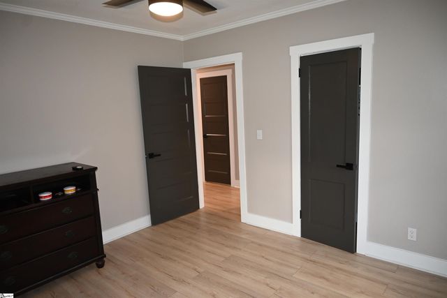 212 Donnan Road, Greenville, SC 29687