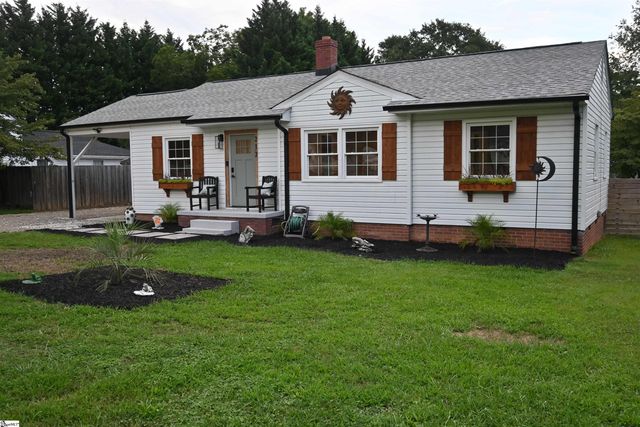 212 Donnan Road, Greenville, SC 29687
