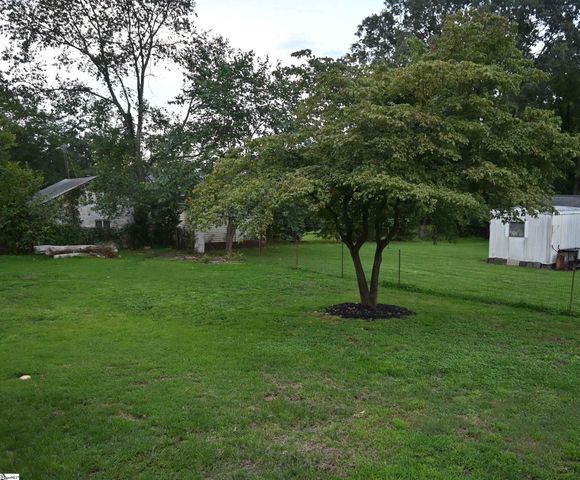 212 Donnan Road, Greenville, SC 29687