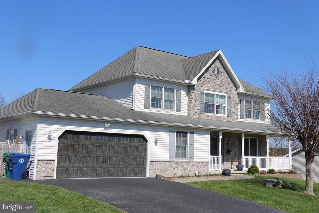 6102 FIRESIDE CIR, Harrisburg, PA 17109