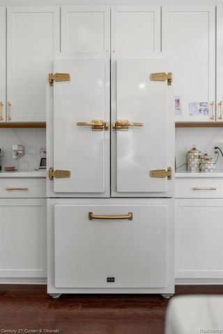 14079 Cobblestone Court, Belleville, MI 48111