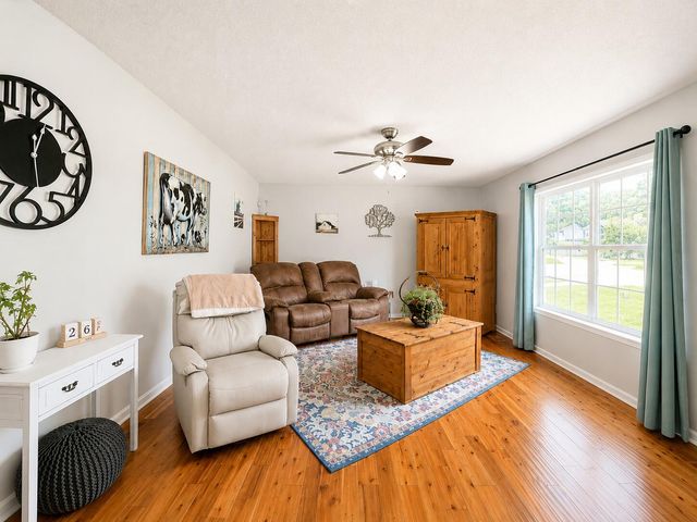 8618 Brookshadow Drive, Hixson, TN 37343