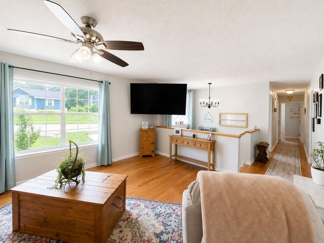 8618 Brookshadow Drive, Hixson, TN 37343