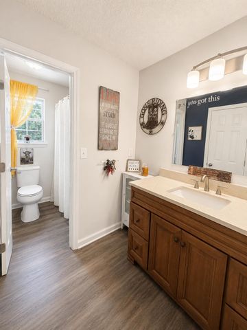 8618 Brookshadow Drive, Hixson, TN 37343
