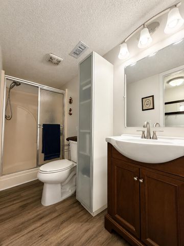8618 Brookshadow Drive, Hixson, TN 37343