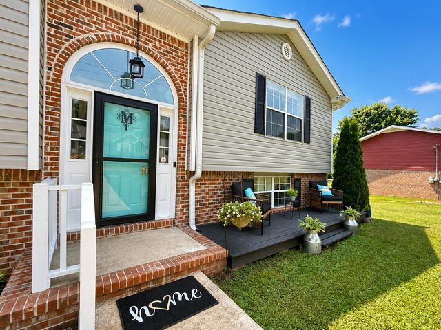 8618 Brookshadow Drive, Hixson, TN 37343
