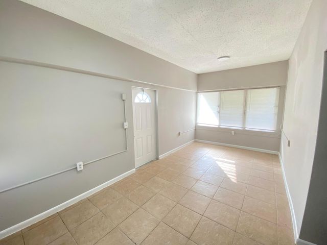 603 N Dixie Highway 1, Lake Worth Beach, FL 33460