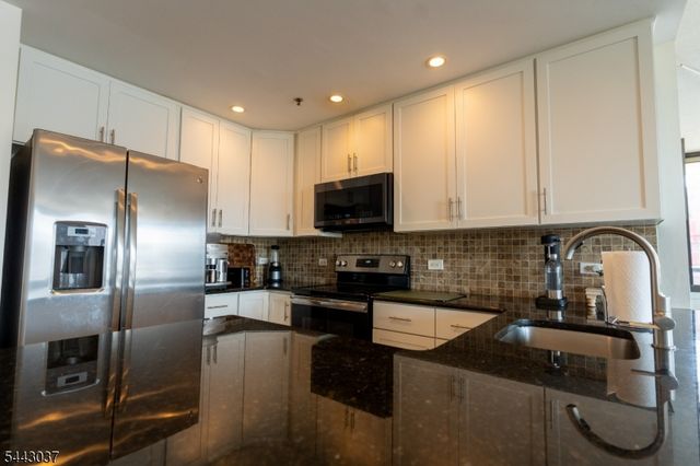 415 Newark St 5A, Hoboken City, NJ 07030