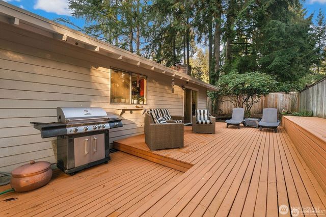 12421 NE 65th Place, Kirkland, WA 98033