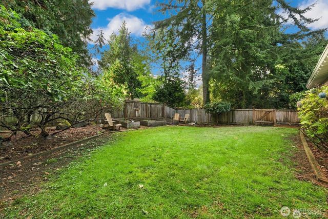 12421 NE 65th Place, Kirkland, WA 98033