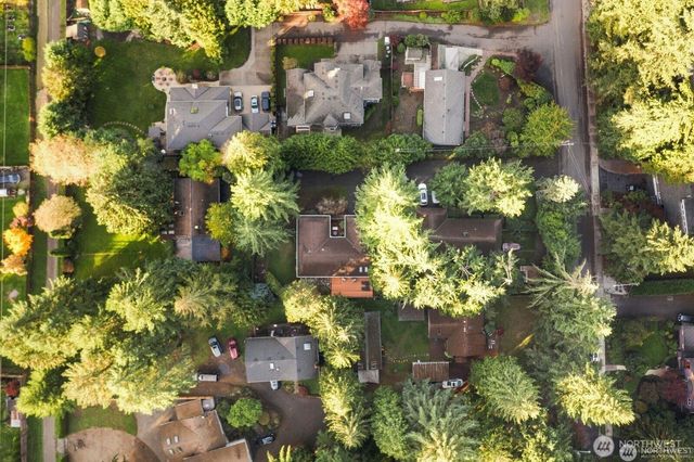 12421 NE 65th Place, Kirkland, WA 98033