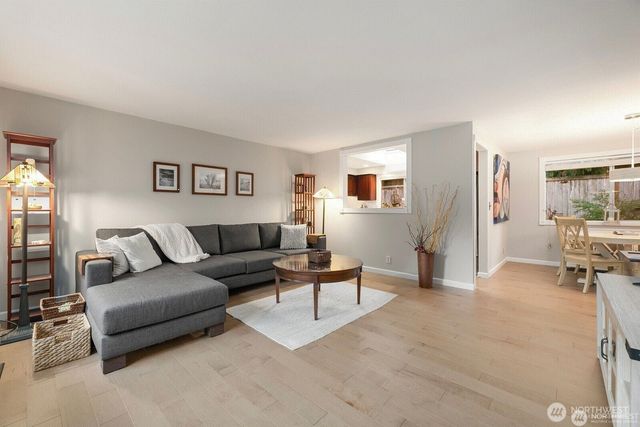 12421 NE 65th Place, Kirkland, WA 98033
