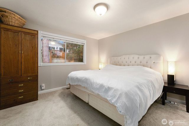12421 NE 65th Place, Kirkland, WA 98033