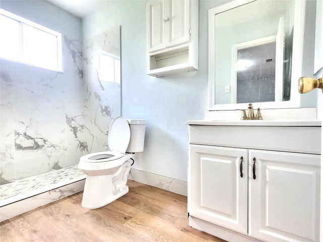 11622 Old Telegraph Road, Houston, TX 77067