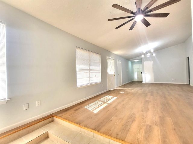 11622 Old Telegraph Road, Houston, TX 77067