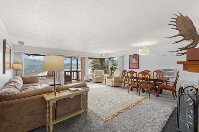 1314 S Lakeside Rd, Liberty Lake, WA 99019