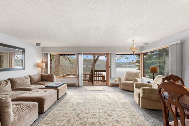 1314 S Lakeside Rd, Liberty Lake, WA 99019