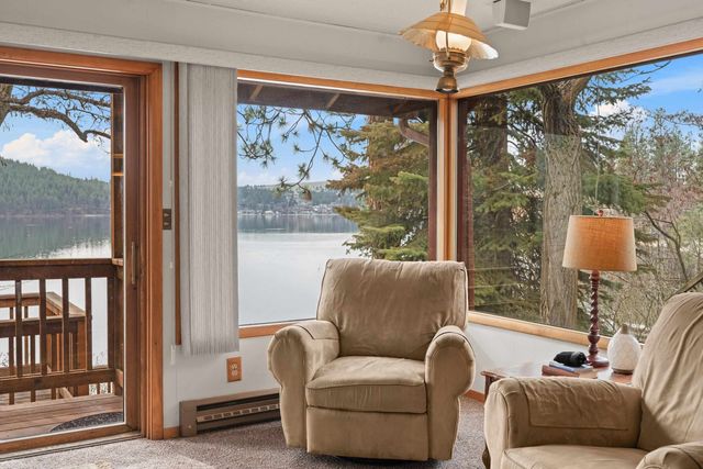 1314 S Lakeside Rd, Liberty Lake, WA 99019