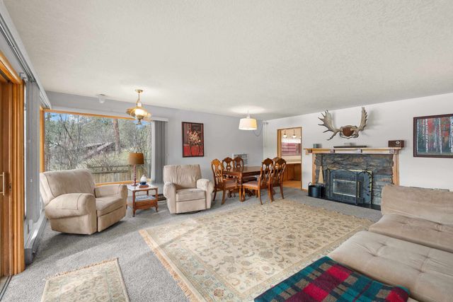 1314 S Lakeside Rd, Liberty Lake, WA 99019