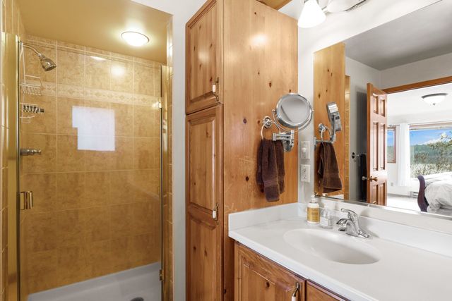 1314 S Lakeside Rd, Liberty Lake, WA 99019