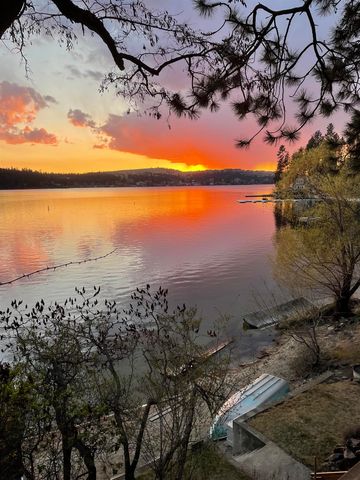 1314 S Lakeside Rd, Liberty Lake, WA 99019