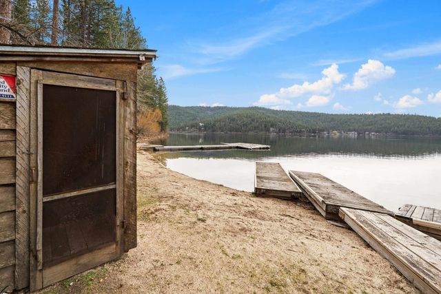 1314 S Lakeside Rd, Liberty Lake, WA 99019
