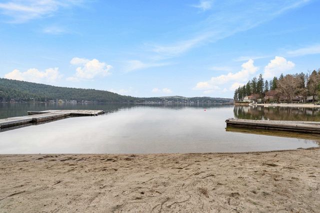 1314 S Lakeside Rd, Liberty Lake, WA 99019