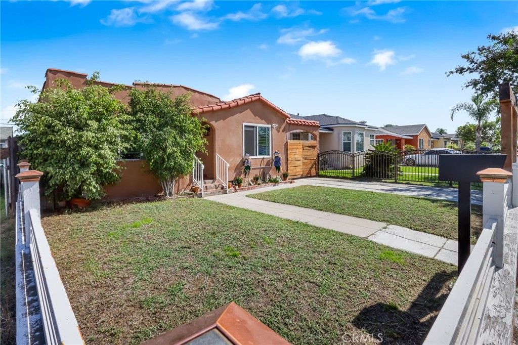 8628 San Juan Avenue, South Gate, CA 90280 — photo 4