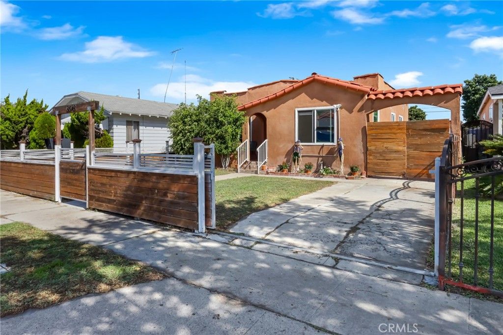 8628 San Juan Avenue, South Gate, CA 90280 — photo 5