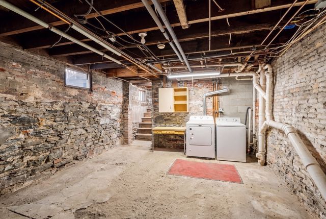 247 Chestnut St 1, Cambridge, MA 02139