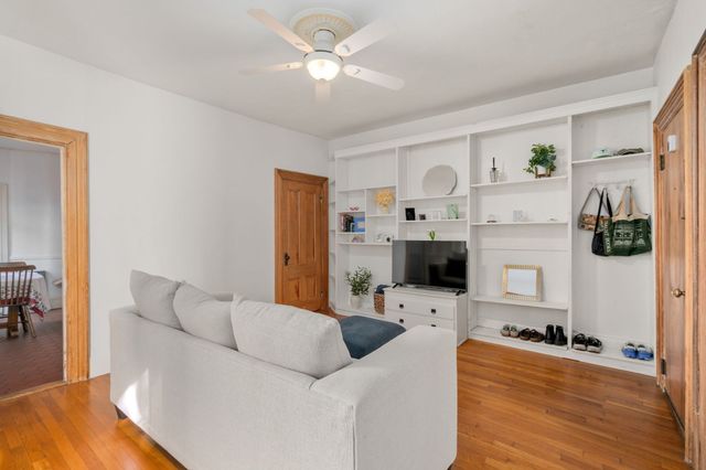 247 Chestnut St 1, Cambridge, MA 02139