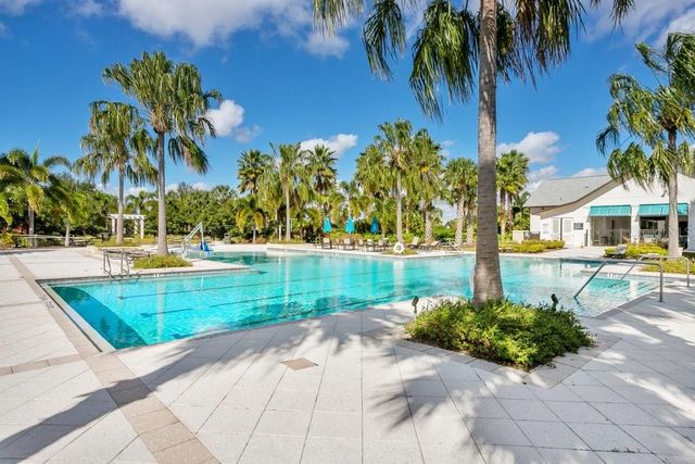 11642 LAKE LUCAYA DRIVE, Riverview, FL 33579