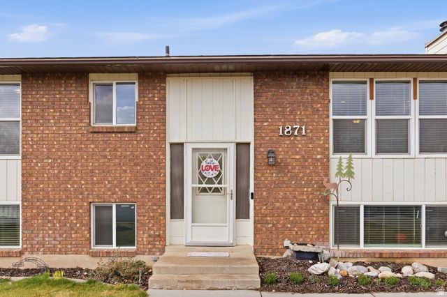 1871 N 1225 W, Clinton, UT 84015