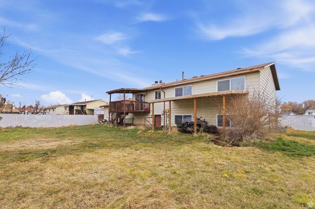 1871 N 1225 W, Clinton, UT 84015