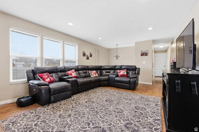 1871 N 1225 W, Clinton, UT 84015