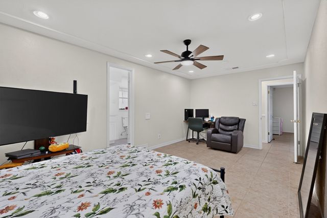 908 Hillside Court, Bedford, TX 76022