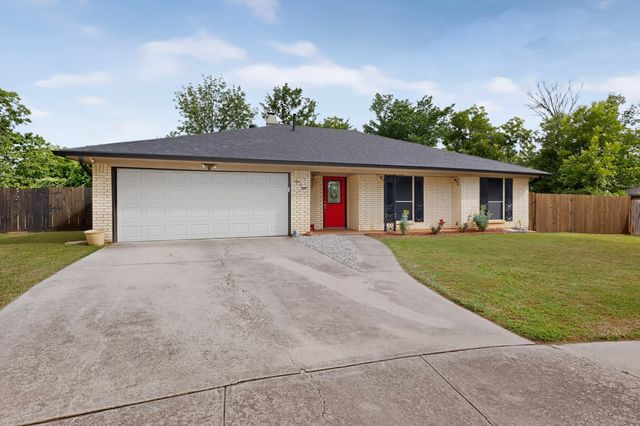 908 Hillside Court, Bedford, TX 76022