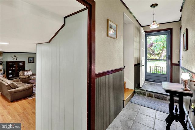 3866 PRICETOWN RD, Fleetwood, PA 19522