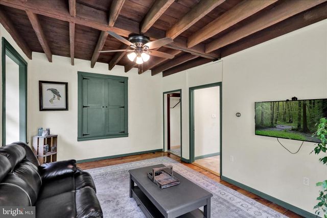 3866 PRICETOWN RD, Fleetwood, PA 19522